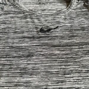 Nike Men's Gray Striped Short Sleeve Tee